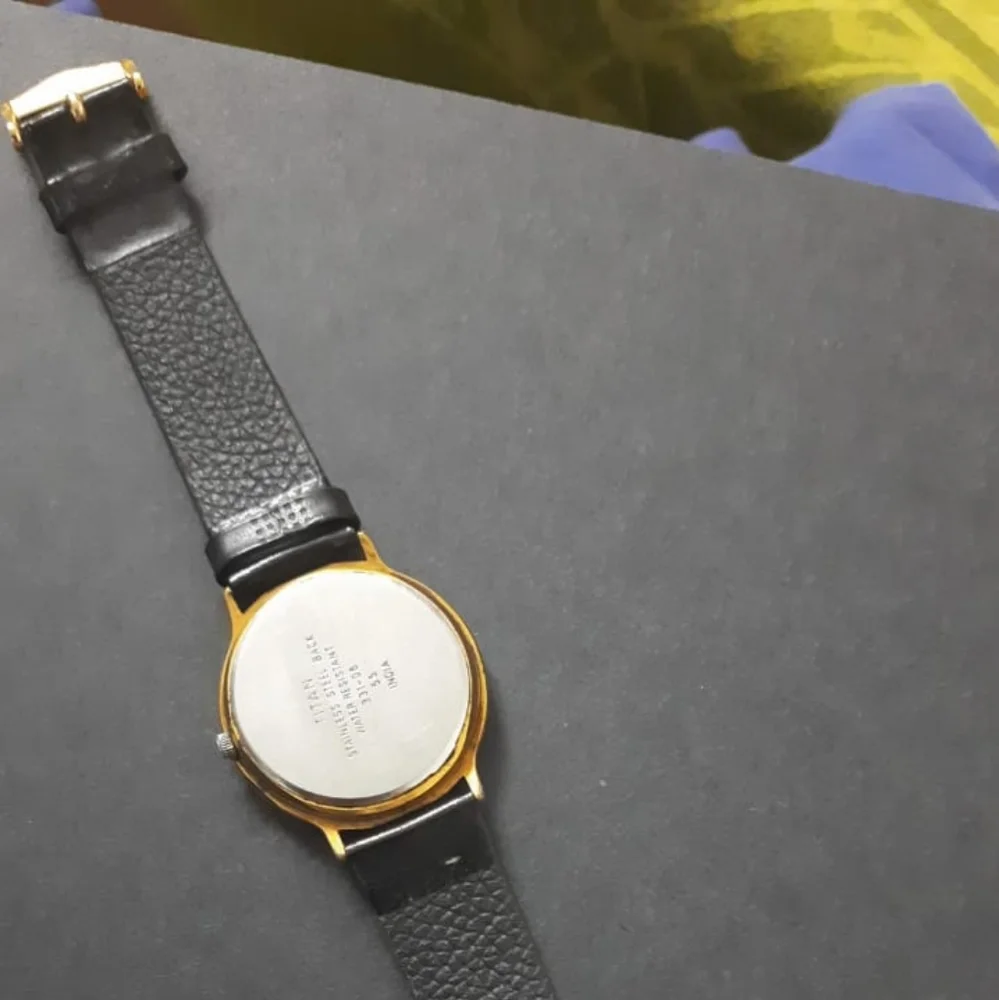 Titan vintage mens watch - Picture 4 of 9